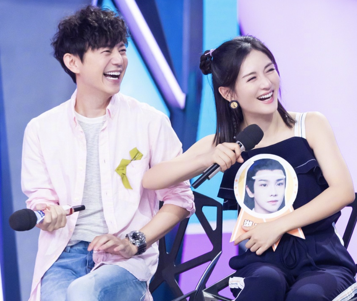 Vương Nhất Bác ảnh 4 Trung Quốc 'trục xuất' hàng loạt MC tai tiếng khỏi game show - 4