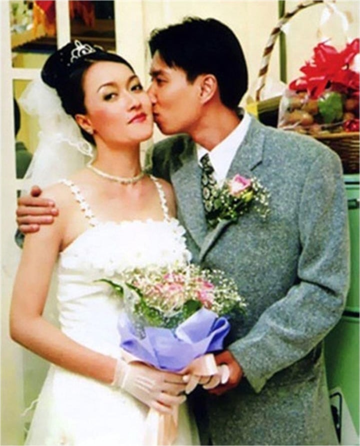 Hôn nhân bí ẩn của Vân Dung: Giấu chồng suốt 25 năm, bị đồn ly hôn cũng... kệ - 2