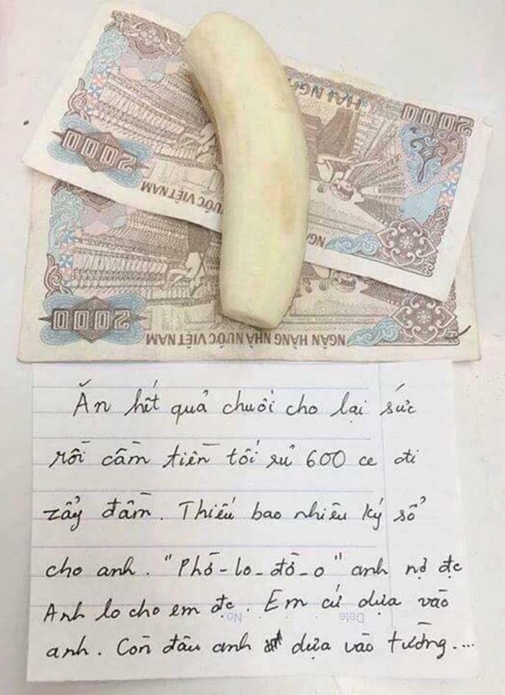 Cười bò với các món quà 'giá trị thấp nhưng độ mặn cao' của hội thanh niên - 2