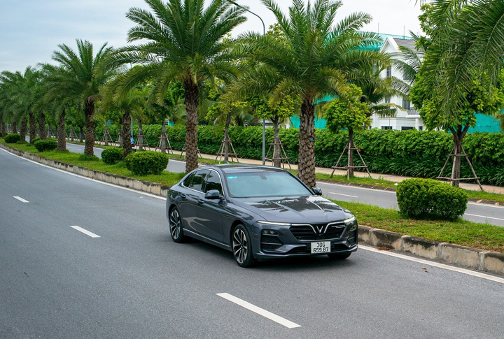 Chủ xe nói gì sau 2 năm sử dụng VinFast Lux A2.0? - 2