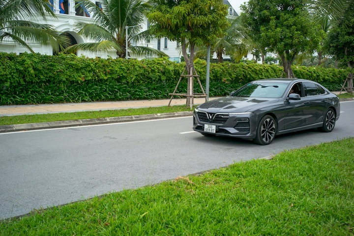 Chủ xe nói gì sau 2 năm sử dụng VinFast Lux A2.0? - 3