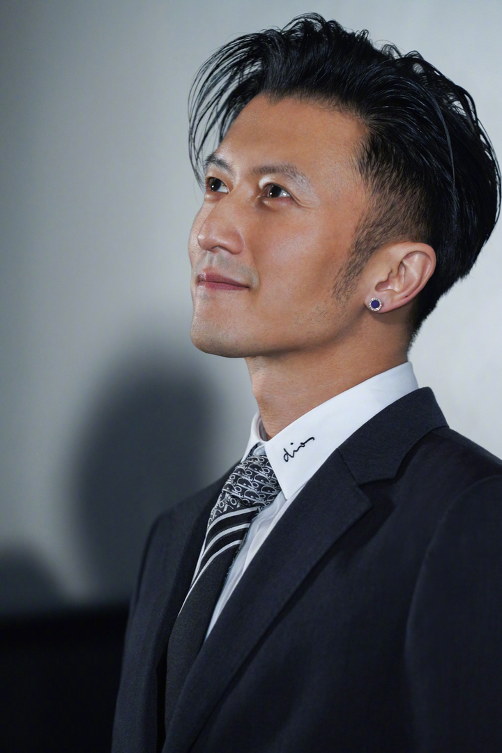 Nam thần cổ trang Tạ Đình Phong: Để mặt mộc 100% khi đóng phim, U50 vẫn phong độ - 4