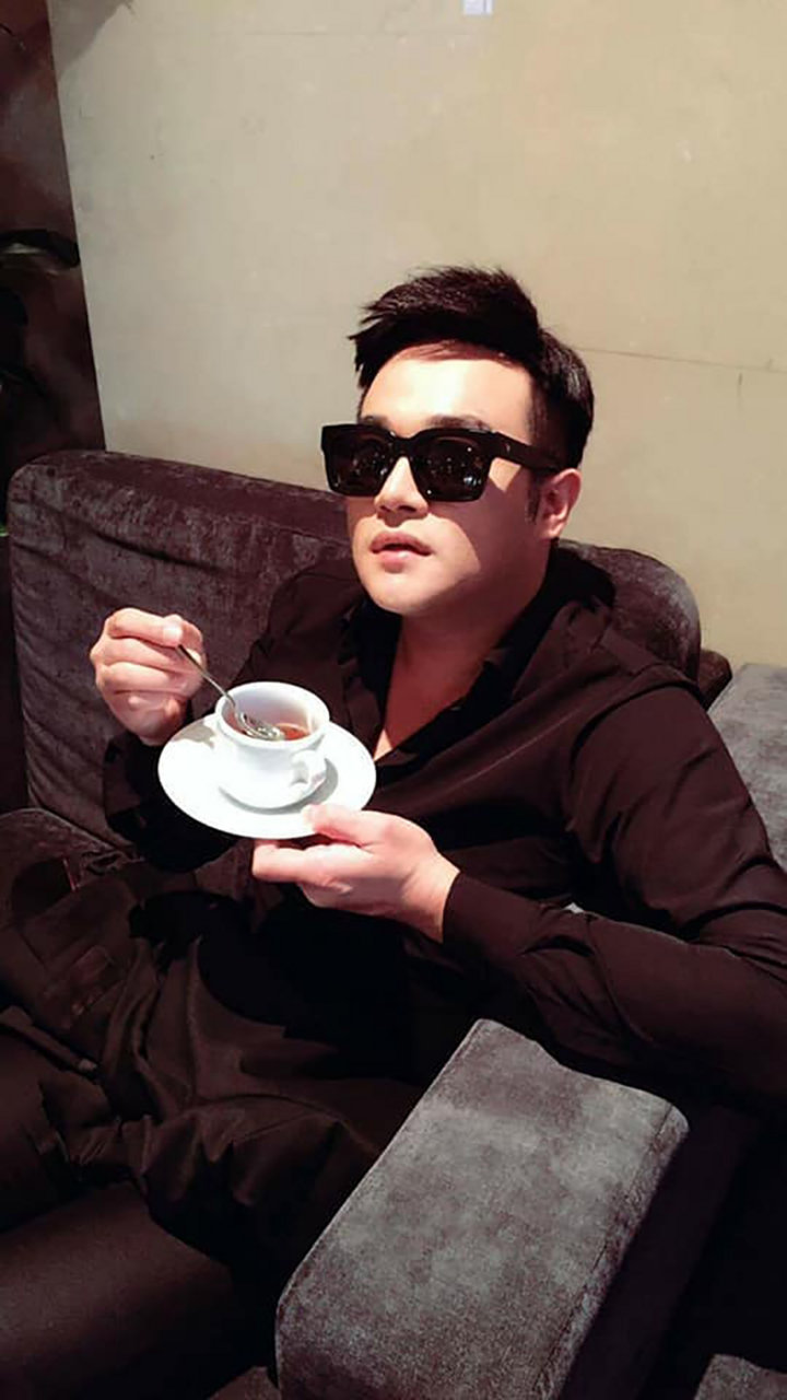 Ca sĩ phải cắt bỏ 80% dạ dày: Từng xuất hiện trong Táo quân, hơn 40 vẫn độc thân - 4