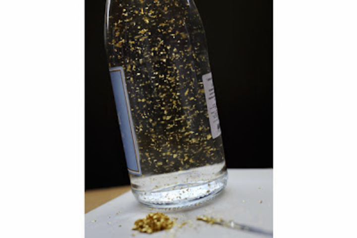 Trọn bộ các đồ vật làm từ vàng 'điên rồ' nhất quả đất, giật mình với món cuối - 4