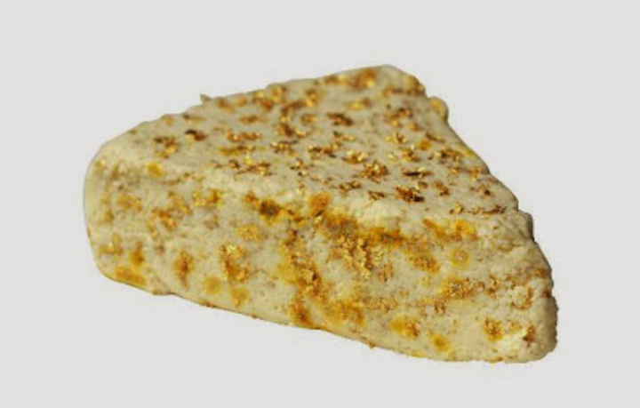 Trọn bộ các đồ vật làm từ vàng 'điên rồ' nhất quả đất, giật mình với món cuối - 9