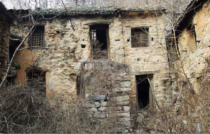 Bí ẩn ‘ngôi làng ma’ đáng sợ khiến ai tò mò đến đều một đi không dám trở lại - 2