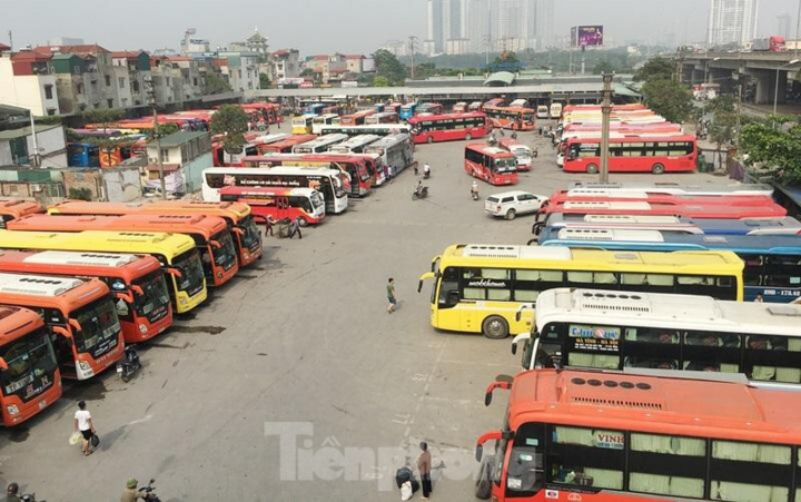 Xe khách Hà Nội được hoạt động bình thường trở lại - 1