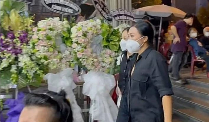 Dàn sao viếng đạo diễn Trần Cảnh Đôn - 3