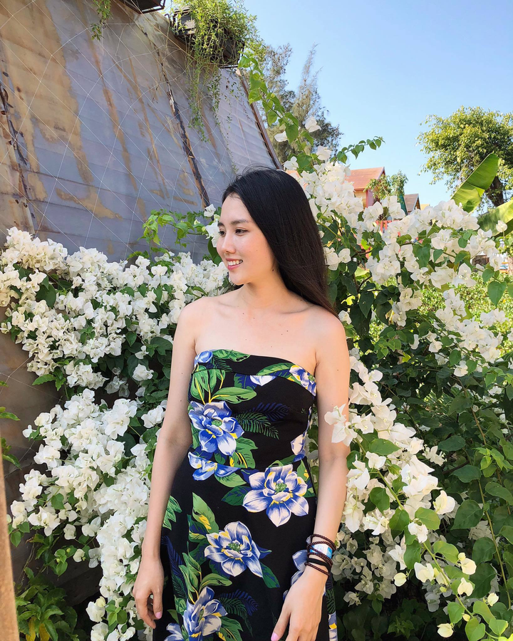 Đạo diễn 'Chuyện của Pao' sống bình lặng bên vợ kém 25 tuổi - 9