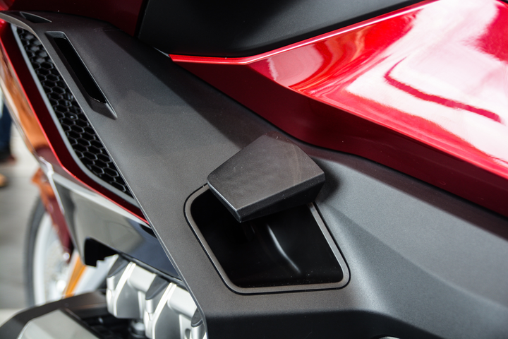 So sánh Honda Gold Wing 2021 giá hơn 1,2 tỷ đồng với phiên bản cũ - 10