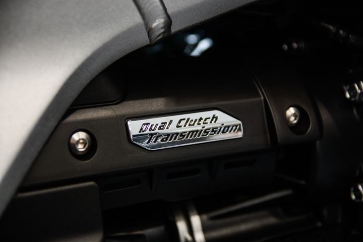 So sánh Honda Gold Wing 2021 giá hơn 1,2 tỷ đồng với phiên bản cũ - 9