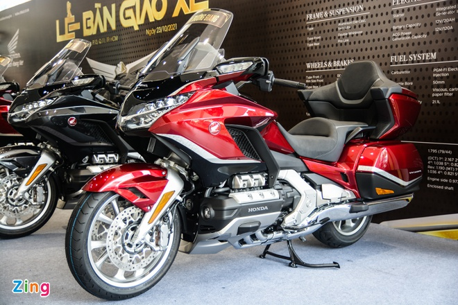 So sánh Honda Gold Wing 2021 giá hơn 1,2 tỷ đồng với phiên bản cũ - 1