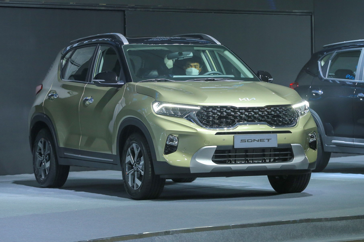 Toyota Raize, Kia Sonet đứng ở đâu trên thị trường ôtô Việt? - 2