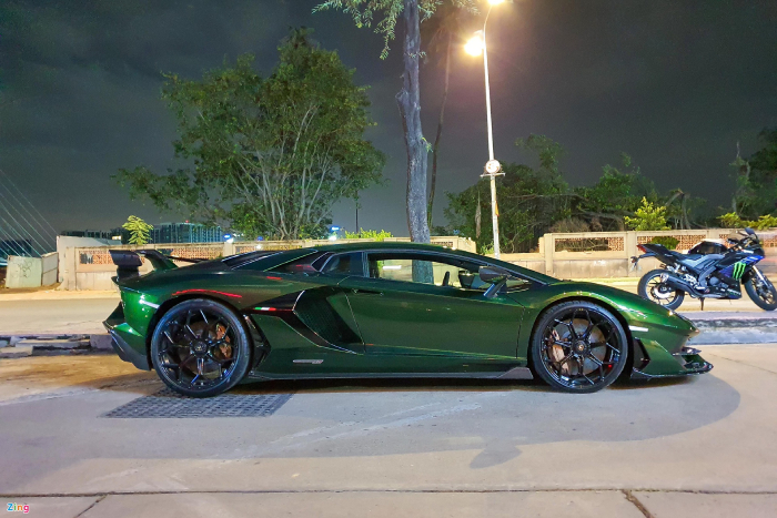 Lamborghini Aventador SVJ sở hữu màu sơn lạ tại Việt Nam - 13