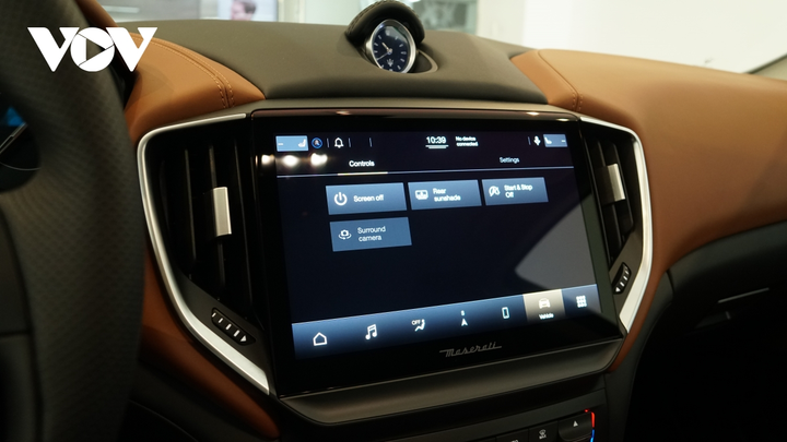 Cận cảnh chiếc Maserati Ghibli Hybrid 2021 đầu tiên tại Việt Nam - 6