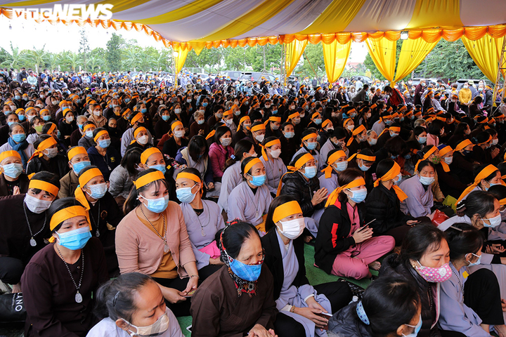 Tăng ni phật tử thành kính tiễn biệt Đại lão Hòa thượng Thích Phổ Tuệ - 6