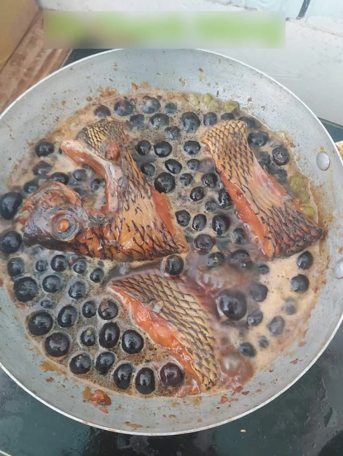 Cá kho ‘trân châu đường đen’ khiến hội trà sữa khóc thét, ai tinh ý thì bật cười - 2