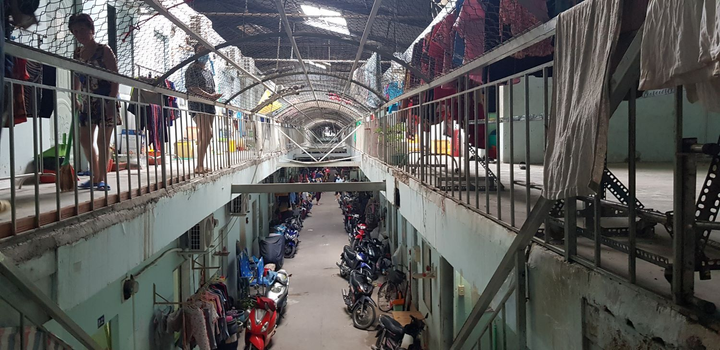 Chật vật trong các khu nhà trọ, công nhân ở TP.HCM mơ về một căn nhà để an cư - 1