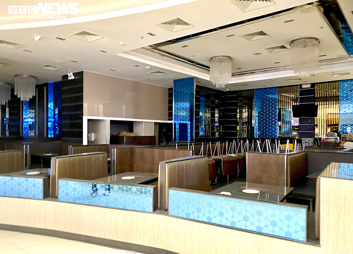 Bình Dương ngày đầu cho bán tại chỗ: Quán không bóng khách, quán im lìm đóng cửa - 5