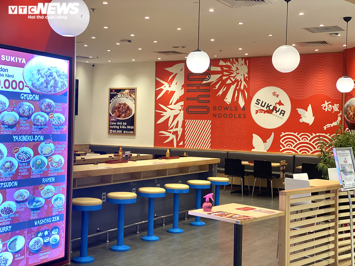 Bình Dương ngày đầu cho bán tại chỗ: Quán không bóng khách, quán im lìm đóng cửa - 8