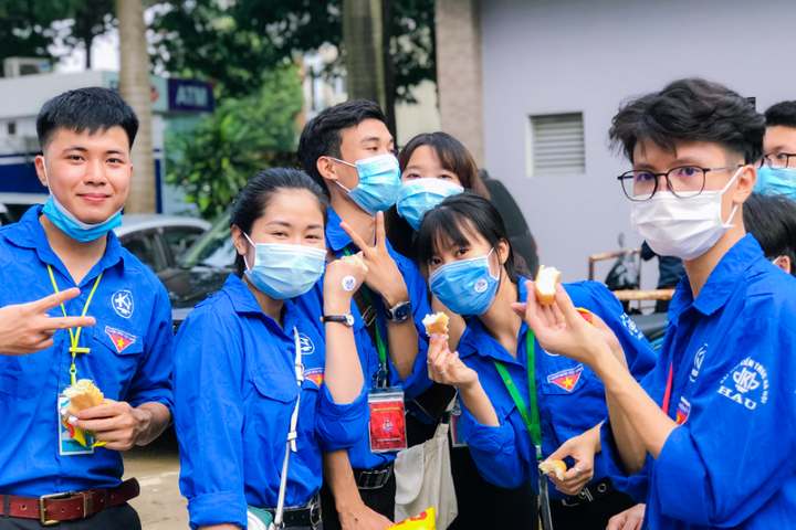 Từng cãi bố mẹ đi học vẽ, 9x tốt nghiệp thủ khoa Đại học Kiến trúc Hà Nội - 2