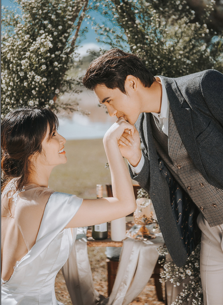 Chồng trẻ kể chuyện tình với mợ ba phim 'Tiếng sét trong mưa' - 2