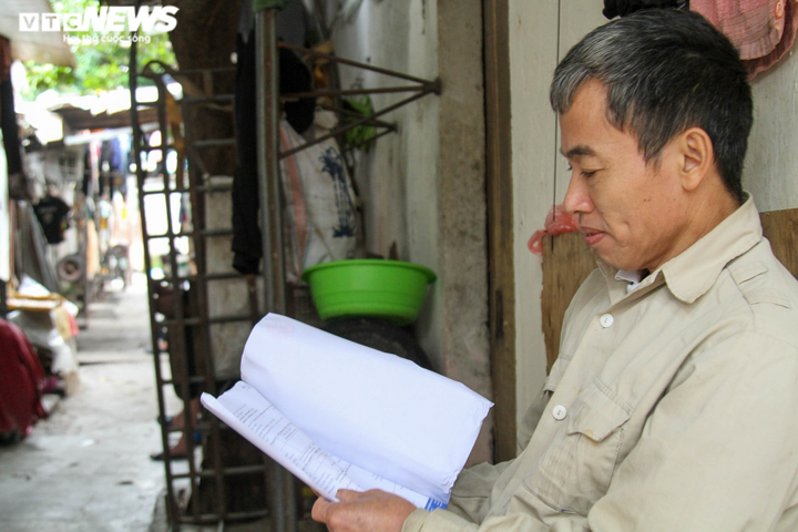 Chợ Long Biên mở cửa trở lại, phu bốc vác vẫn 'đói' việc - 2