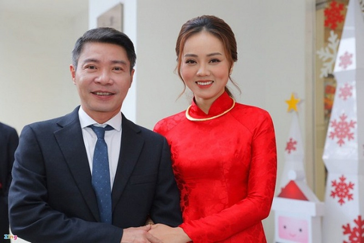 NSND Công Lý xuất viện, vợ trẻ làm rõ những tin đồn thất thiệt - 2