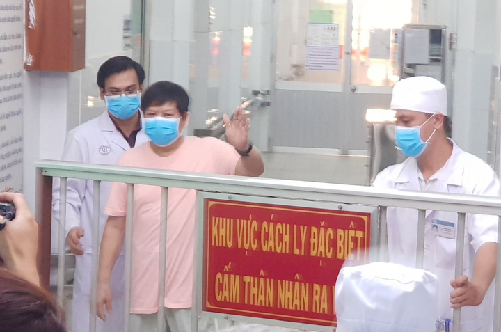 Bản lĩnh trong đại dịch COVID-19: Vững vàng đối mặt - 2