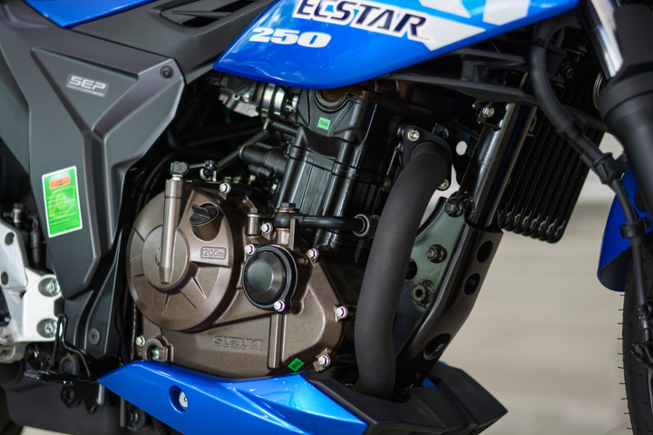 Chi tiết Suzuki Gixxer 250 giá 120,9 triệu đồng tại Việt Nam - 8