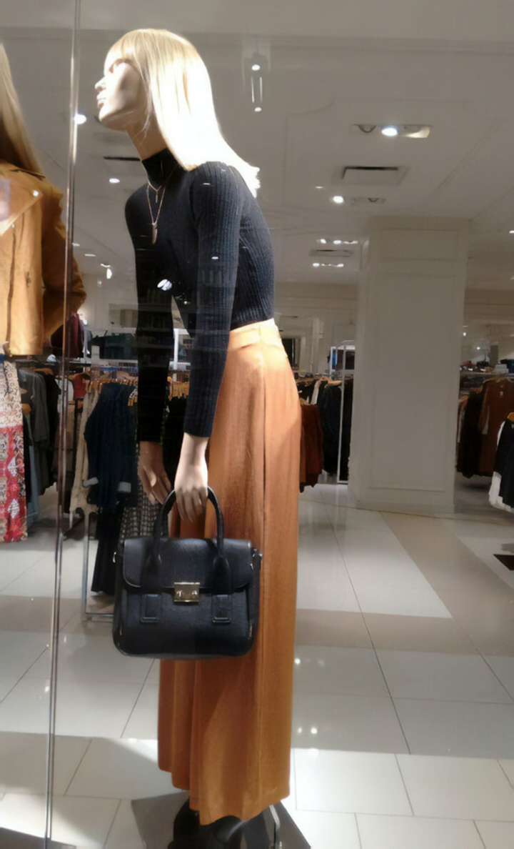 Bắt gặp hội ma nơ canh bị ‘thánh hài’ nhập, cách tạo dáng có một không hai - 11