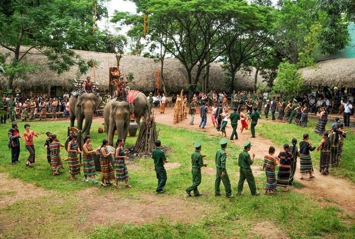 Đưa lễ hội vào 'thực đơn' du lịch - 2