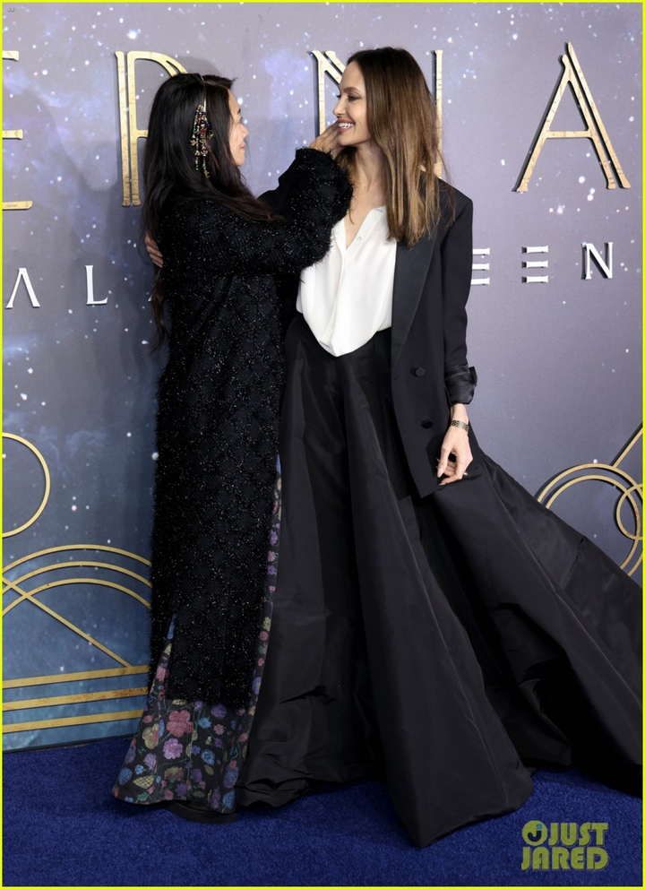 Ảnh: 5 con của Angelina Jolie mặc đẹp, cùng mẹ dự công chiếu phim - 5