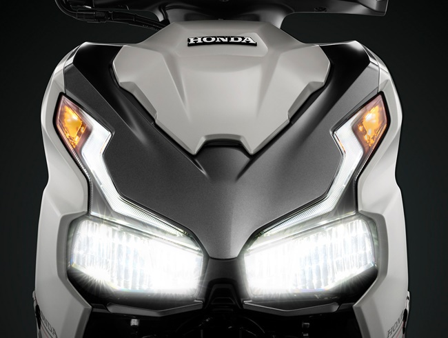 xe tay ga ảnh 3 Giá lăn bánh các mẫu xe tay ga bản đặc biệt mới ra mắt ở Việt Nam - 3