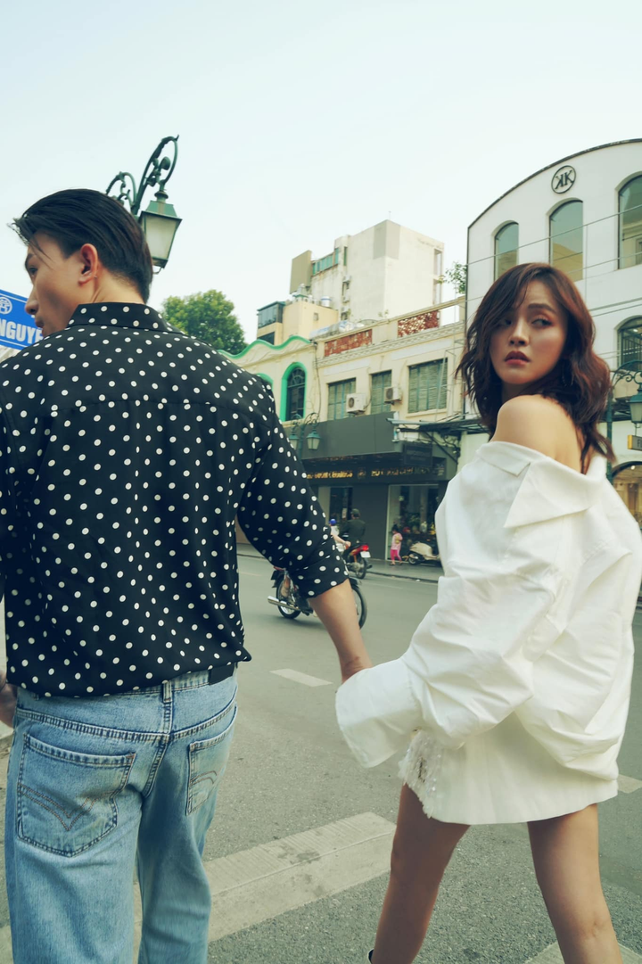 'Hương vị tình thân' vừa kết thúc, Thu Quỳnh tung ảnh cực tình tứ bên bạn diễn - 7