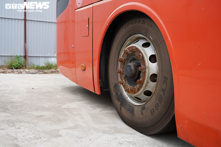 Ảnh: Bến xe Hà Nội vẫn đìu hiu sau một tuần hoạt động trở lại - 12