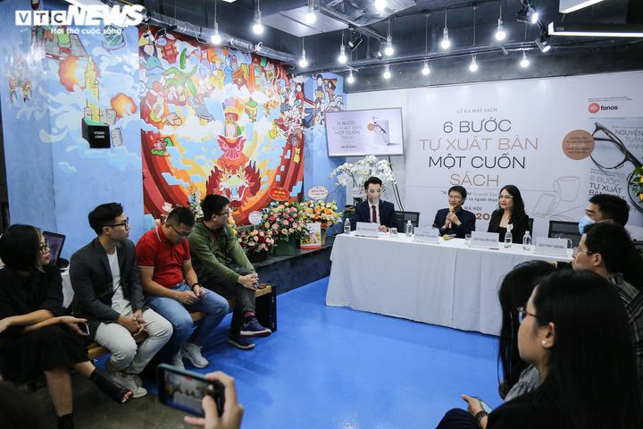 'Tự xuất bản sách là cách làm thương hiệu cá nhân đỉnh cao' - 1