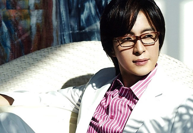 Bae Yong Joon 'Mối tình đầu': Từ quá khứ bần hàn đến 'ông trùm làng giải trí' - 9