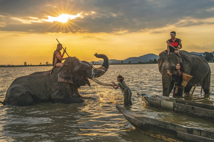 Ảnh: Du lịch Đắk Lắk qua ống kính nhà nhiếp ảnh - 10