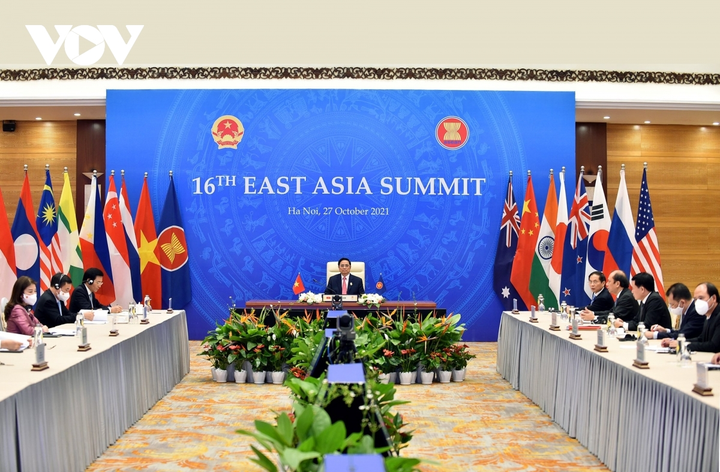 Ảnh: Nhìn lại chuỗi hoạt động của Thủ tướng Việt Nam tại Hội nghị cấp cao ASEAN - 18