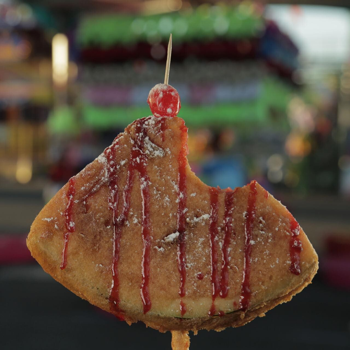 Bạn có dám bỏ hơn 200.000 đồng để mua 1 miếng dưa hấu chiên giòn kì quặc không? - 1