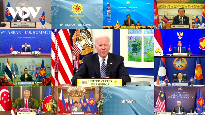 Ảnh: Nhìn lại chuỗi hoạt động của Thủ tướng Việt Nam tại Hội nghị cấp cao ASEAN - 10