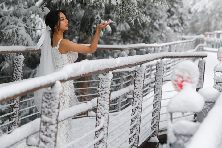 Điểm ‘sống ảo’ ở Đài Loan dành cho hội mê tuyết, phủ sắc trắng tựa tiên cảnh - 7