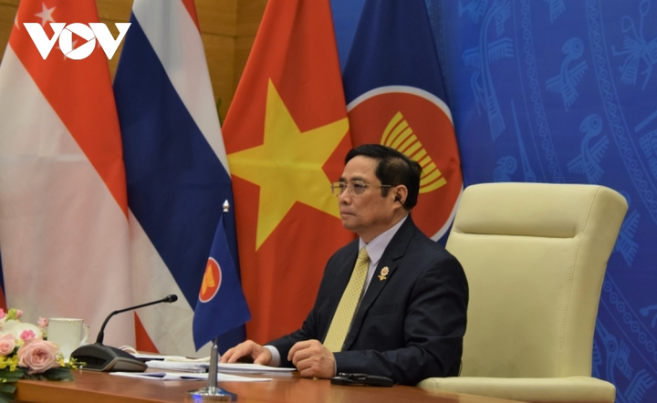 Ảnh: Nhìn lại chuỗi hoạt động của Thủ tướng Việt Nam tại Hội nghị cấp cao ASEAN - 7