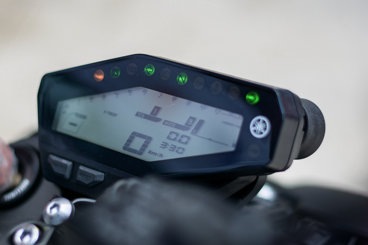 Chi tiết Yamaha MT-09 giá 329 triệu đồng, nhập khẩu từ Nhật Bản - 5