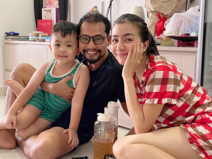 Sao Việt đối mặt với tin đồn chồng ngoại tình: Nhã Phương cư xử khéo léo - 4