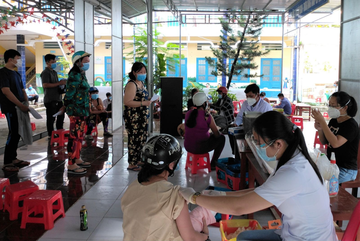 Dịch COVID-19 tại nhiều tỉnh miền Tây diễn biến phức tạp - 2