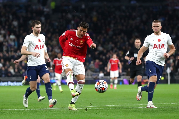 Trực tiếp bóng đá Tottenham vs Man Utd vòng 10 Ngoại Hạng Anh - 2
