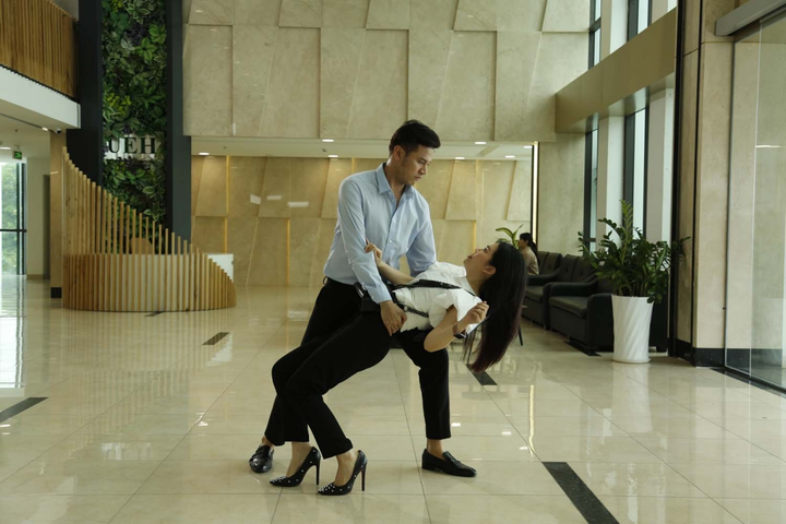 Vợ chồng Vũ Ngọc Ánh - Anh Tài thành 'oan gia' trong phim - 2