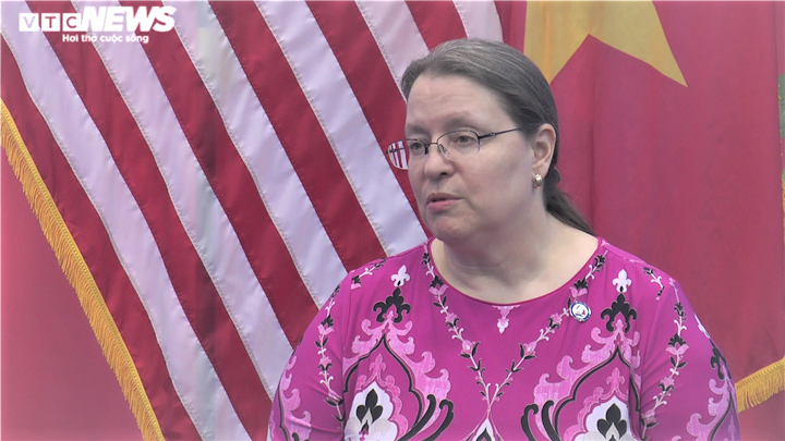 Đại biện Mỹ tại Việt Nam: Việt - Mỹ cùng nhận 'quả ngọt' từ ngoại giao y tế - 1